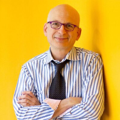 Seth Godin with arms folded